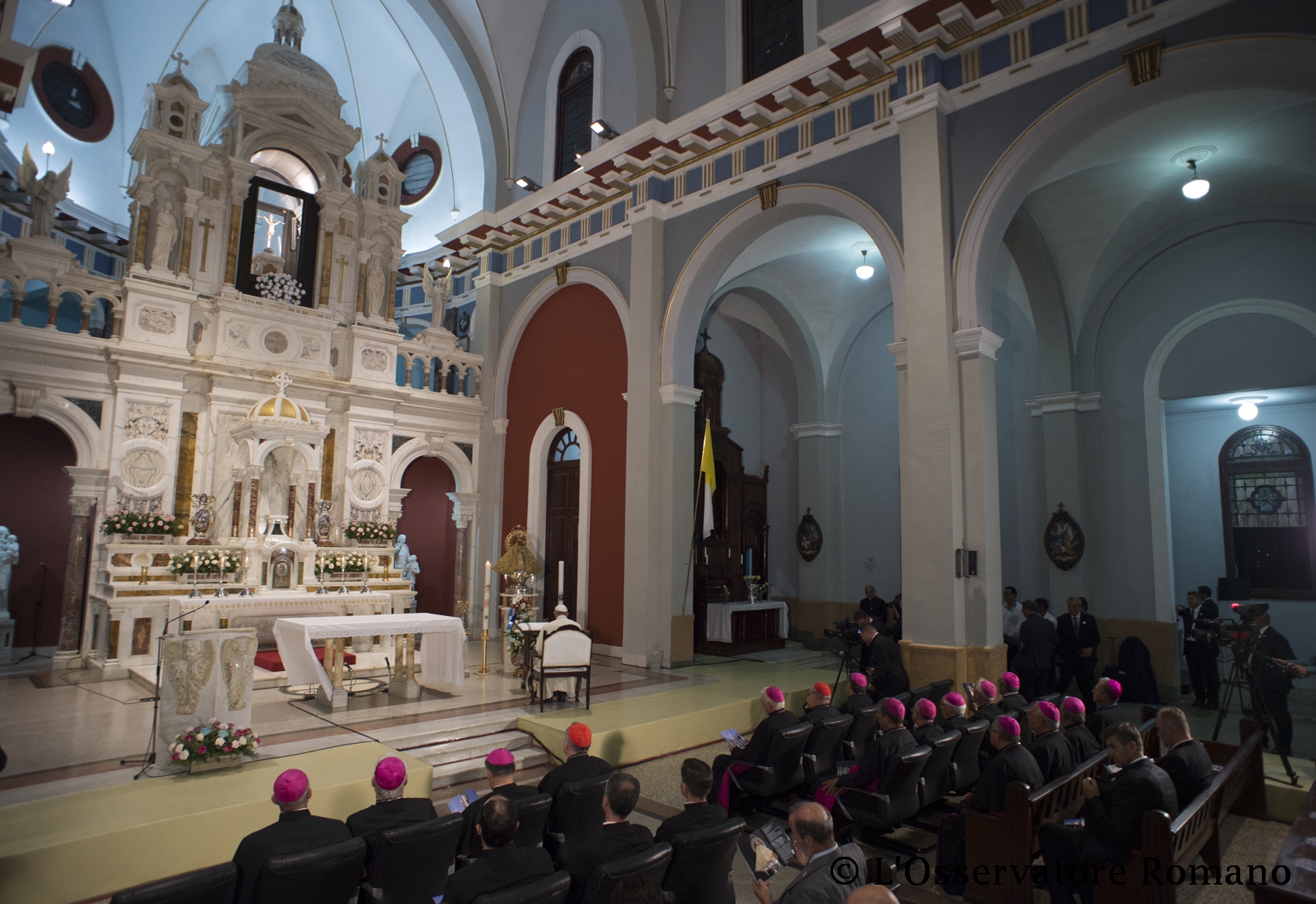 Pope Francis prays at Shrine of Cuba's Patroness