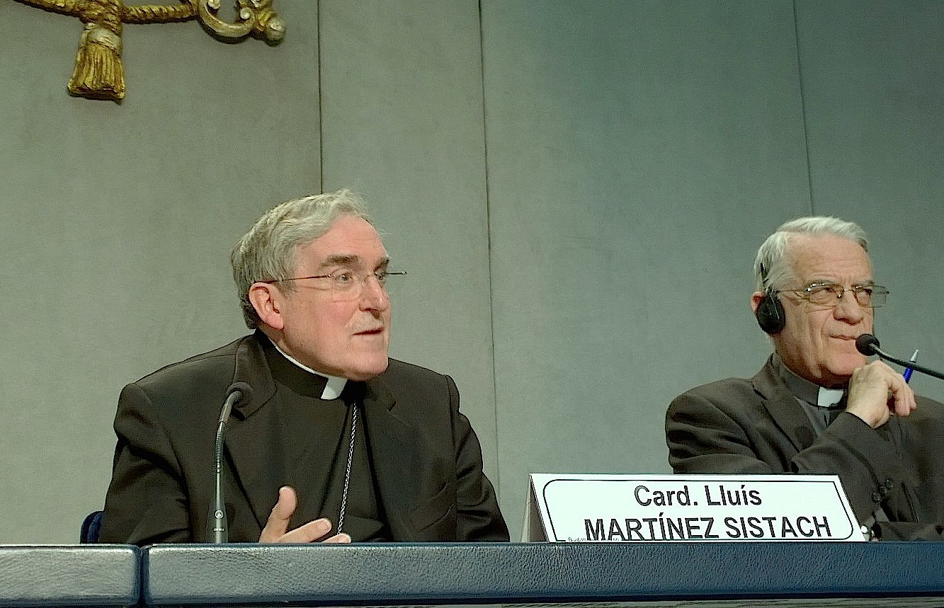 Cardinal Sistach during a briefing about a Synod of family - 20 October 2015
