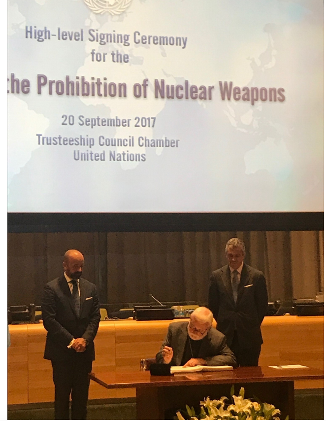 Nuclear Test Ban Treaty signature by Holy See, Archbishop P. R. Gallagher, New-York, Sept. 20 2017 @ Holy See Mission