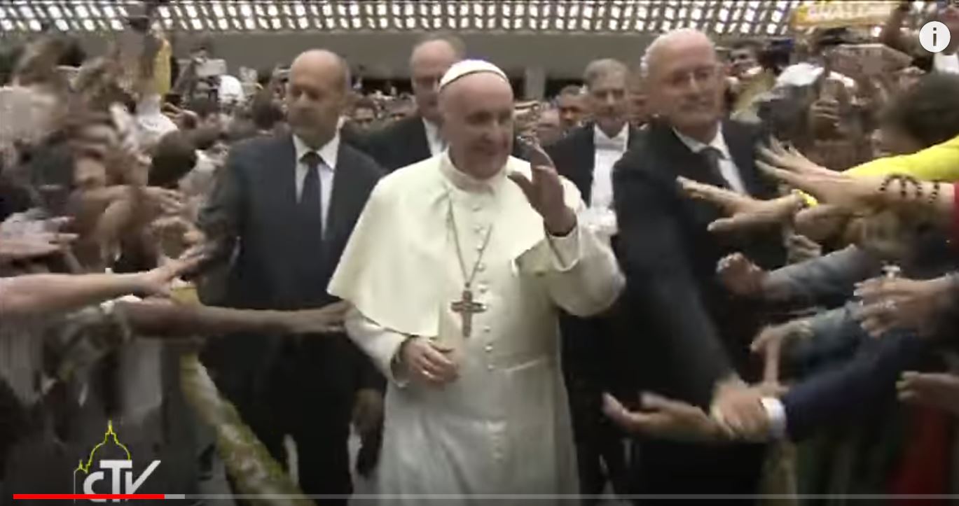 Pope with Shalom Community