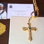 Thief of Benedict XVI’s pectoral cross captured: 1,000 euro reward for stolen cross