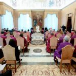 Pope Francis invites Anglicans at the Vatican to a patient and fraternal dialogue on understanding the role o the Papacy