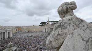 20,000 people accompanied Pope Francis in his Sunday address and in the recitation of the Marian prayer of the Angelus