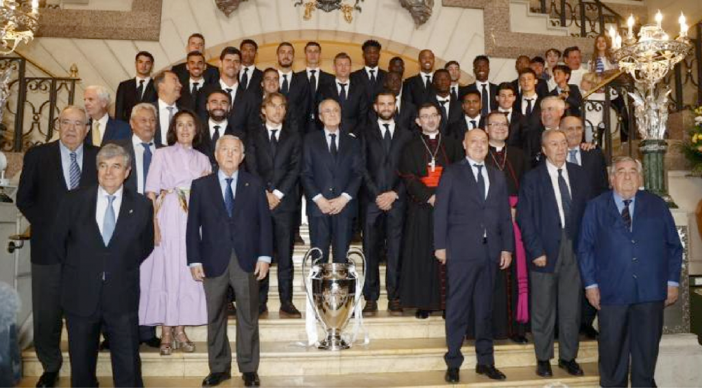 Real Madrid Goes To The Cathedral To Offer The Champions League Cup To 