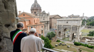 ope Francis embarked on a notable visit to Campidoglio, the historic seat of Rome’s city government