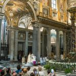 The Pope delivered the homily, in which he explained two signs associated with this basilica: the snowfall and the icon of the Virgin Salus Populi Romani