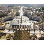 Encircled by the imposing Leonine Walls, the Vatican City’s borders stretch approximately 3.2 kilometers, marking the boundary between the state and Italy.