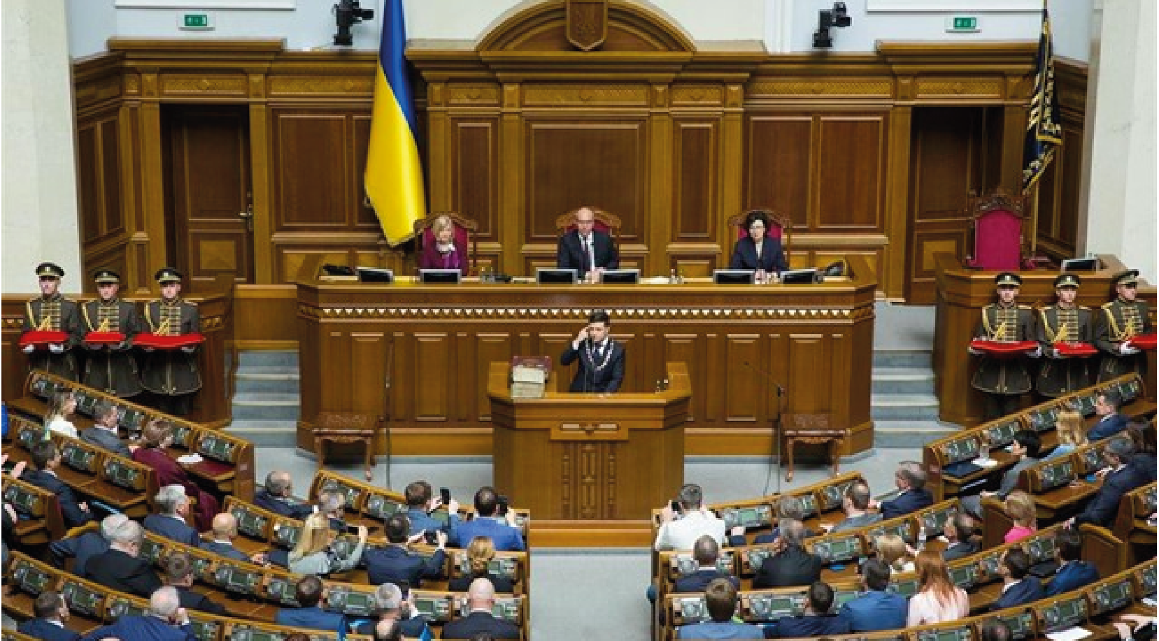 which was strongly supported by the Supreme Rada with 265 votes in favour and just 29 against