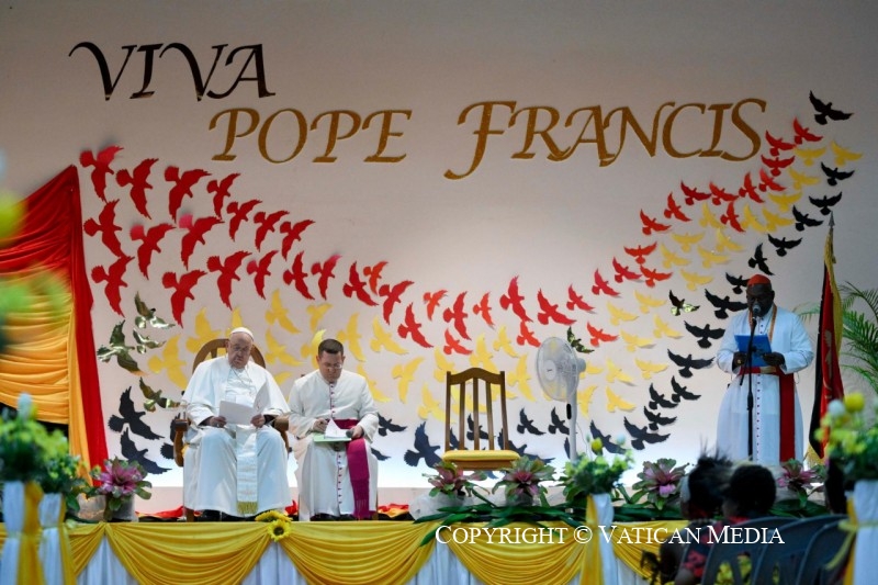 the Pope moved to APEC Haus for a broader meeting with civil society, local authorities, and the diplomatic corps.