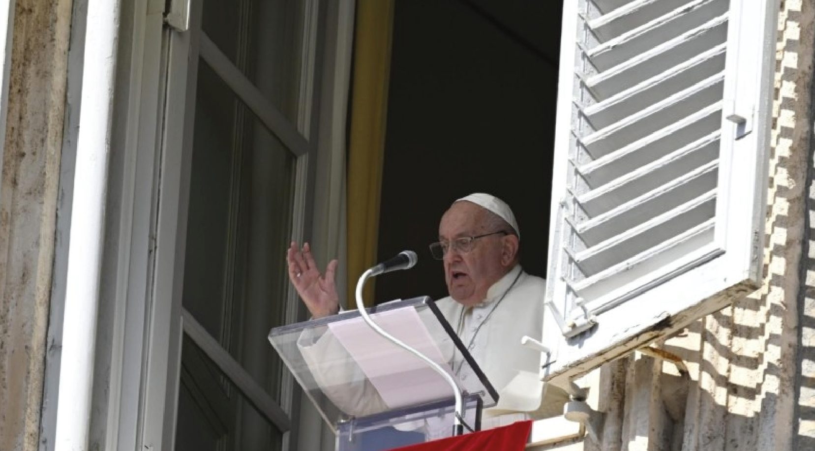 after leading the traditional Angelus prayer from the window of the Apostolic Palace, the Pontiff revealed the list of prelates who will receive the red biretta on December 8