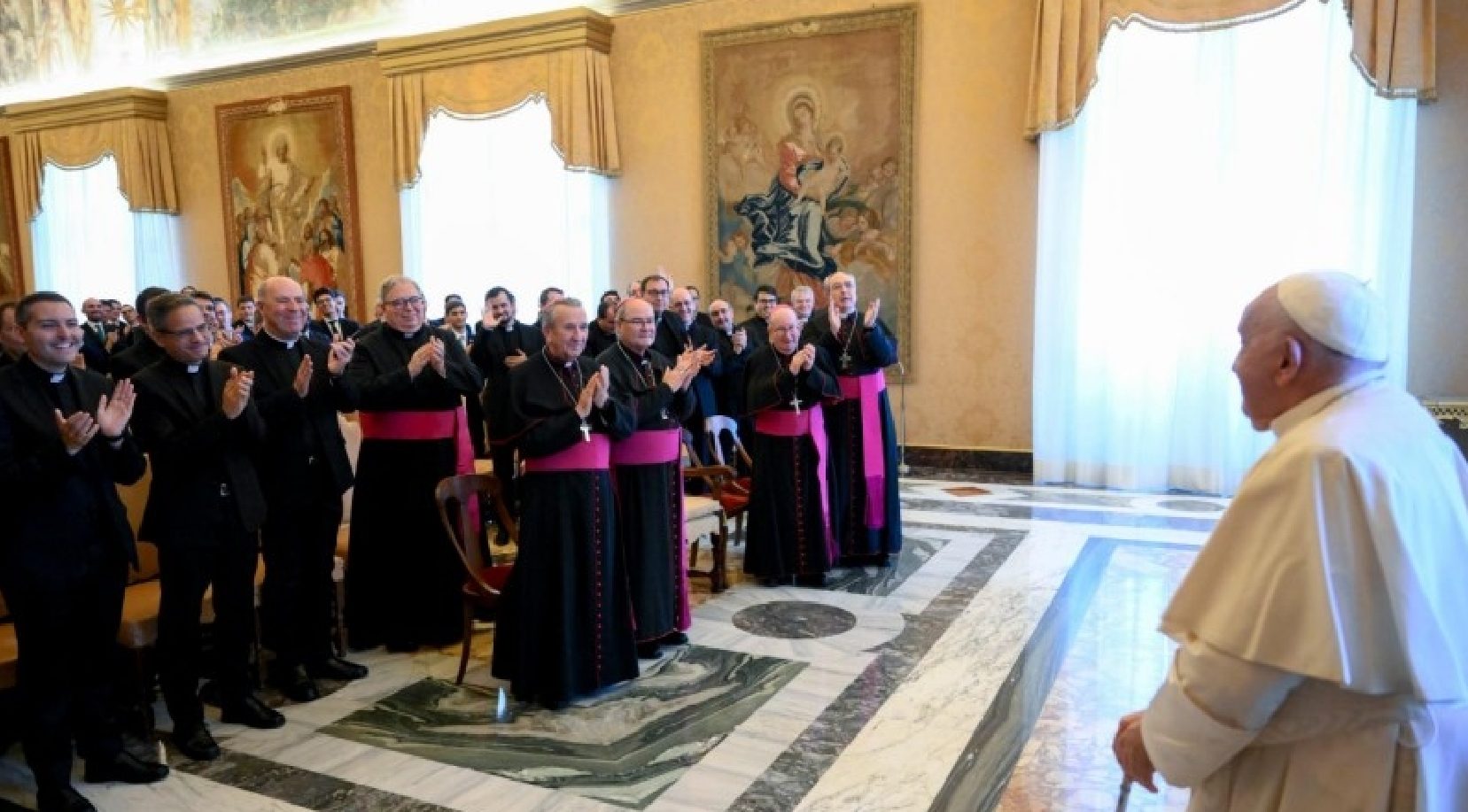 Pope Francis welcomed a group of 86 seminarians and their instructors from the ecclesiastical province of Toledo