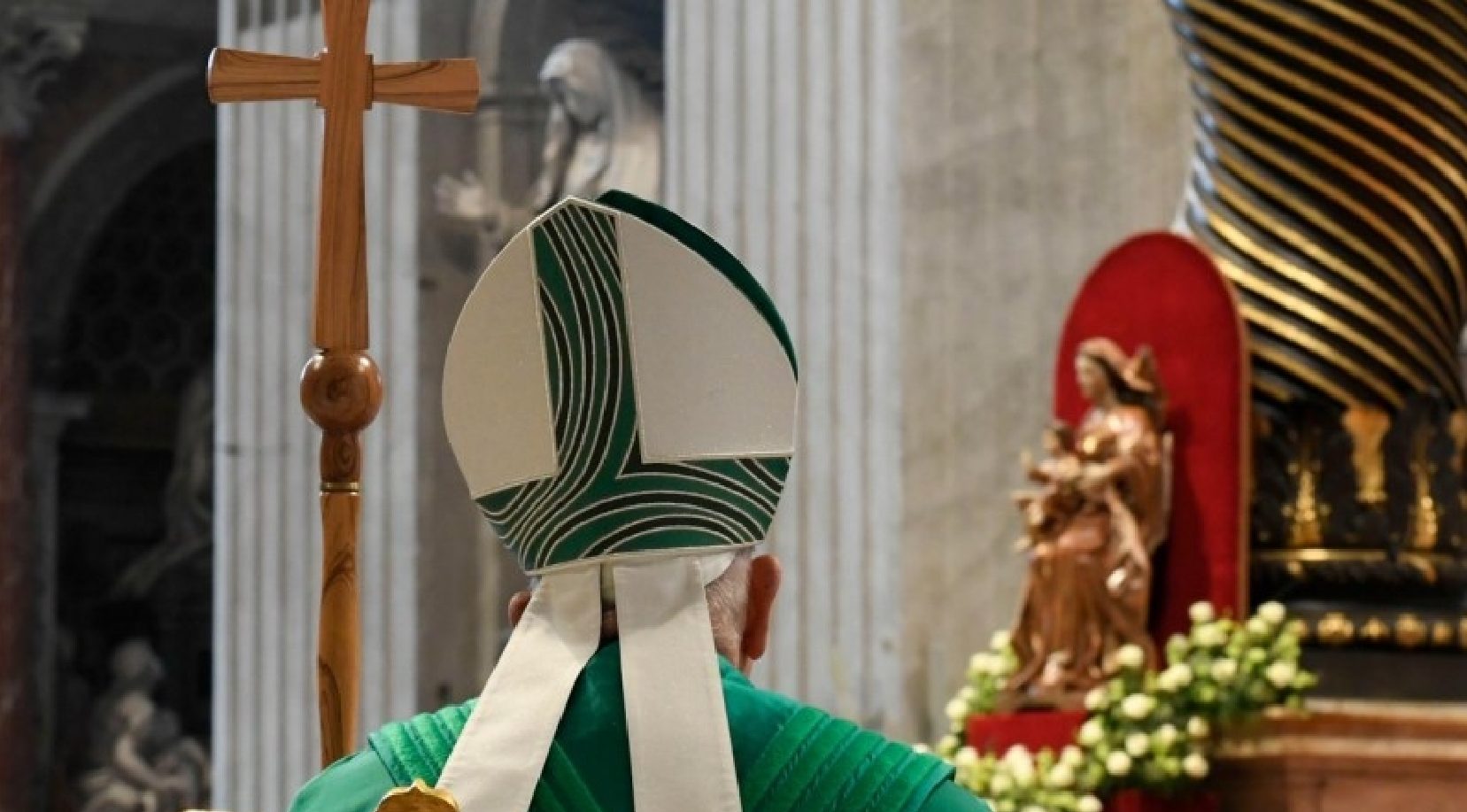 Mass was held in the Vatican Basilica on the morning of Sunday, November 17