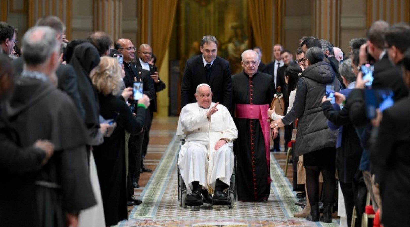 The audience took place in the Hall of Blessings in the Vatican Basilica.