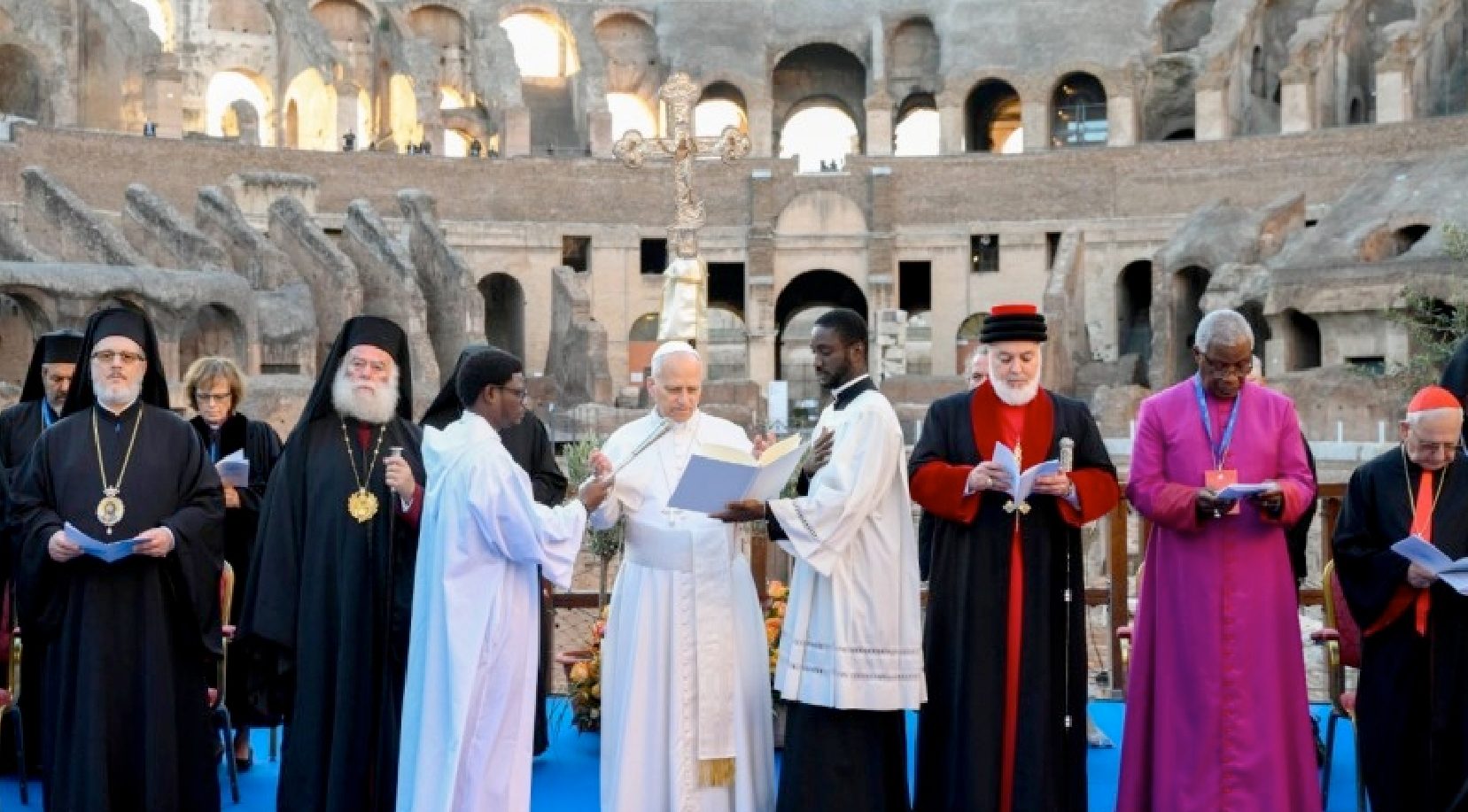 “Those who do not pray abuse religion, even to kill”: Pope Leo XIV at the Colosseum to religious leaders from around the world