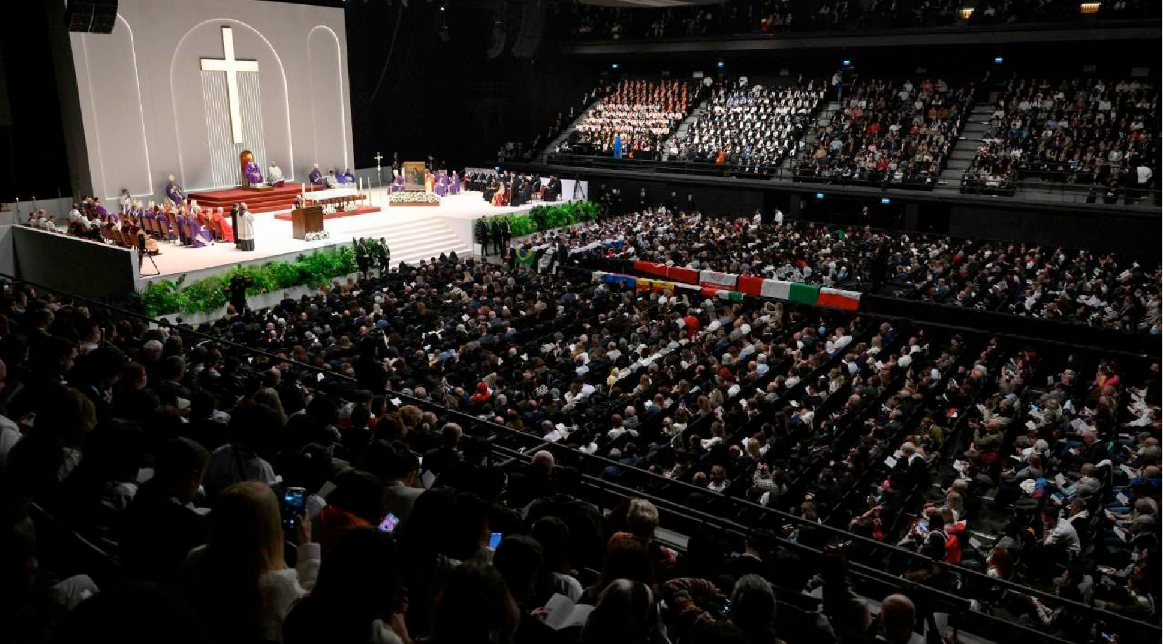 [Pope in Turkey: Day 3] What does it mean to “be the Church”? Pope Leo XIV’s twofold answer