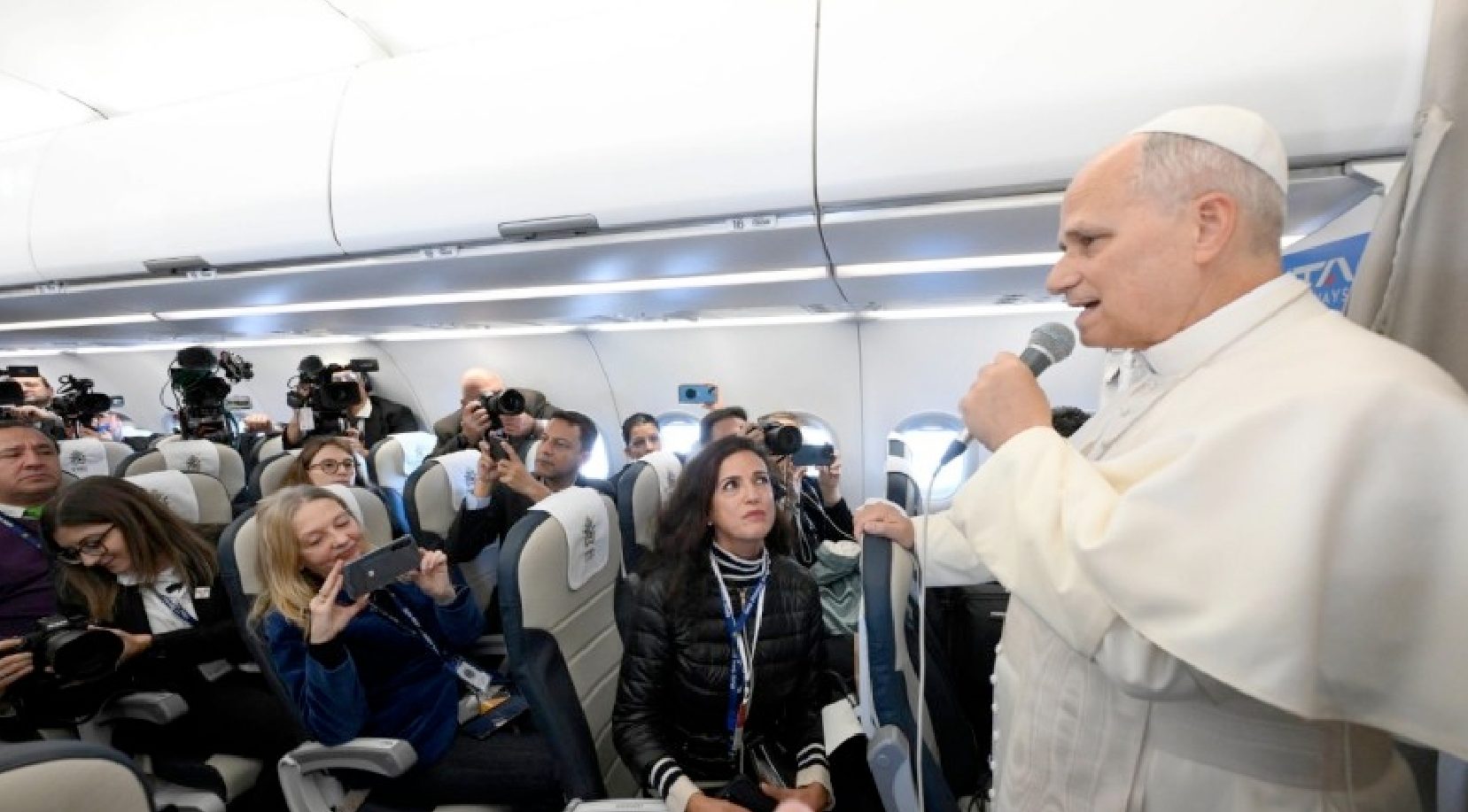 Visit to the Holy Land, Two-State Solution (Israel and Palestine), and Situation in Ukraine: The Pope’s Responses on Flight to Lebanon