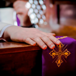 The return of confession: a sacrament regaining its place. What a French study says The return of confession: a sacrament regaining its place. What a French study says