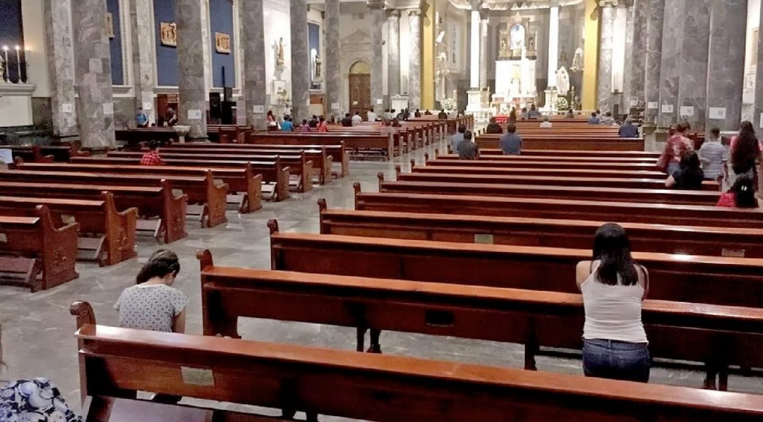 Vì sao con người ở lại, rời bỏ hoặc trở về với tôn giáo trong bối cảnh tâm linh đang thay đổi