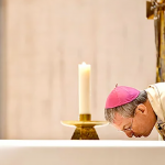 Questions about liturgy: Kissing the Altar